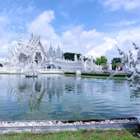 1 Day Hot Spring + White temple + Singha Park + Blue Temple + Black Museum + Long Neck Village